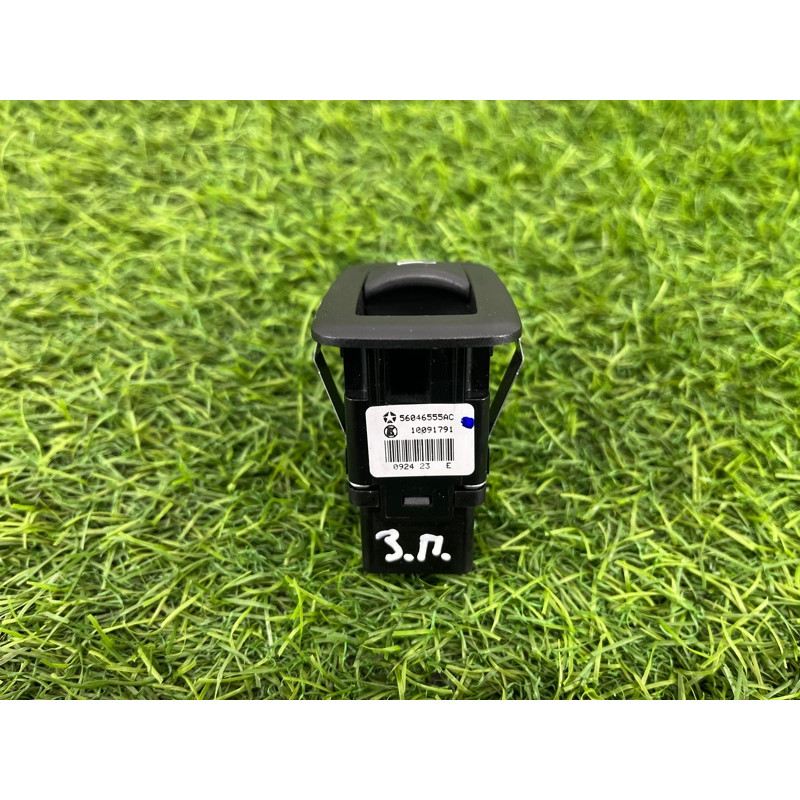 Кнопка стеклоподъемника (электрика / кнопки) Jeep Cherokee Trailhawk 2014 2.4 56046555AC