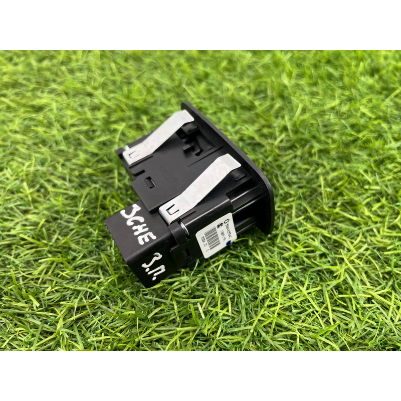 Кнопка стеклоподъемника (электрика / кнопки) Jeep Cherokee Trailhawk 2014 2.4 56046555AC