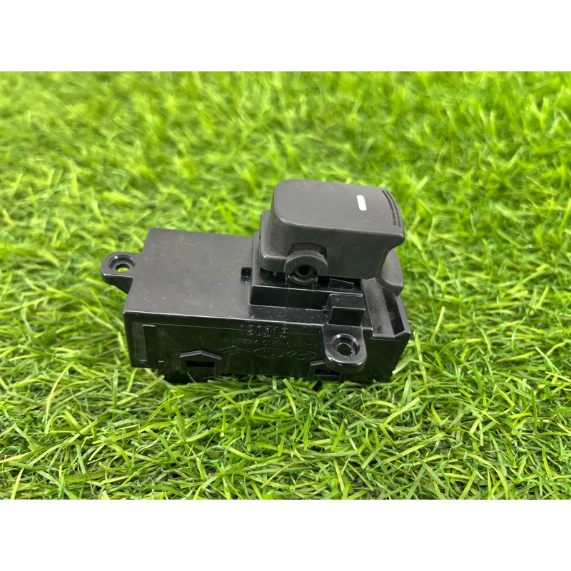 Кнопка стеклоподъемника (электрика / кнопки) KIA Optima TF 935802T000