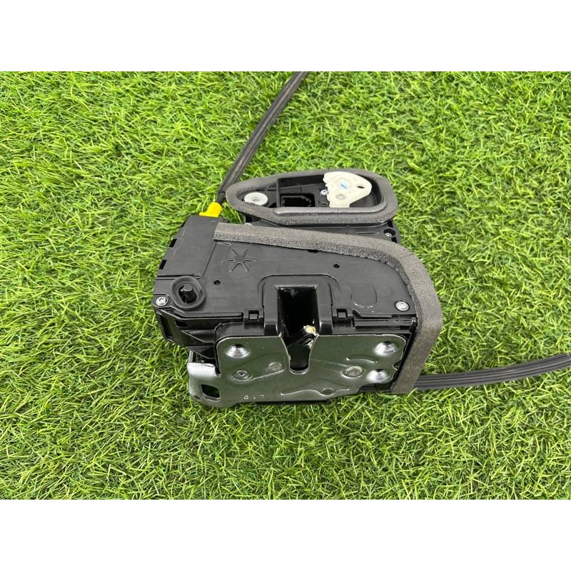 Замок двери (кузов и элементы) Cadillac Xt5 1 2016 3.6 13546554