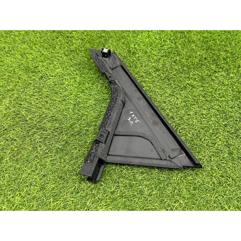 Накладка двери боковая (кузов и элементы) Cadillac Xt5 1 2016 3.6 84167111