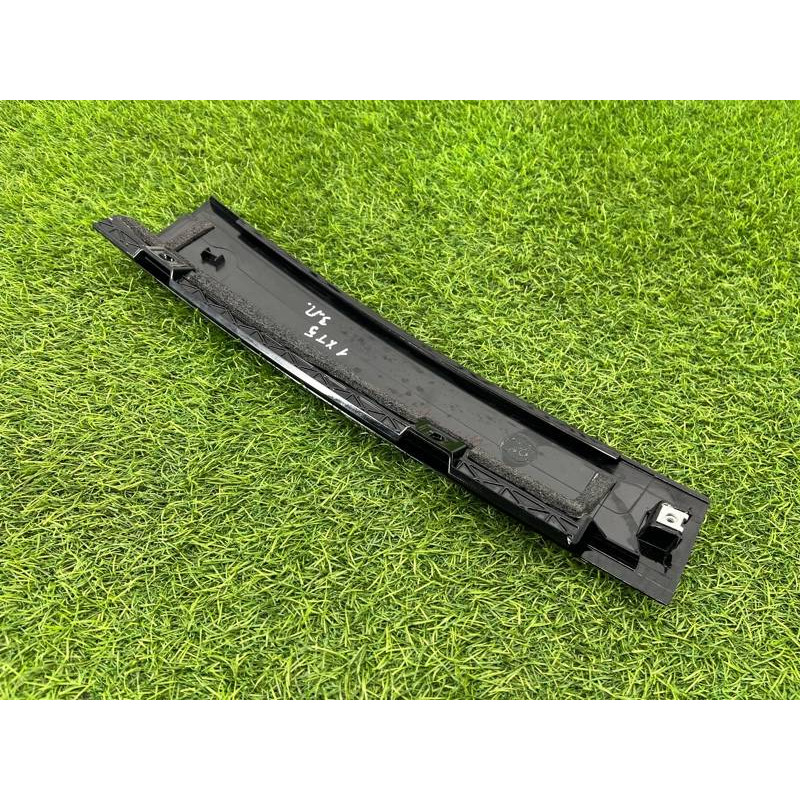 Накладка двери боковая (кузов и элементы) Cadillac Xt5 1 2016 3.6 23363735