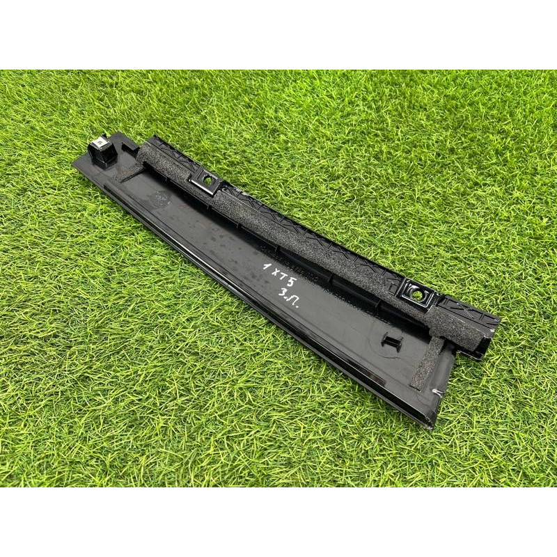 Накладка двери боковая (кузов и элементы) Cadillac Xt5 1 2016 3.6 23363735