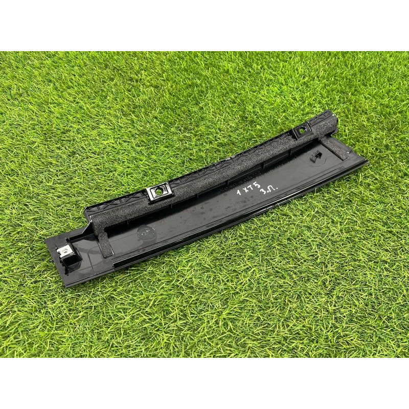 Накладка двери боковая (кузов и элементы) Cadillac Xt5 1 2016 3.6 23363735