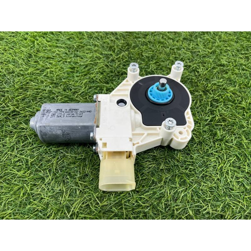 Мотор стеклоподъемника (электрика) BMW 5-series F10 2011 3.0 N55B30 51337271564