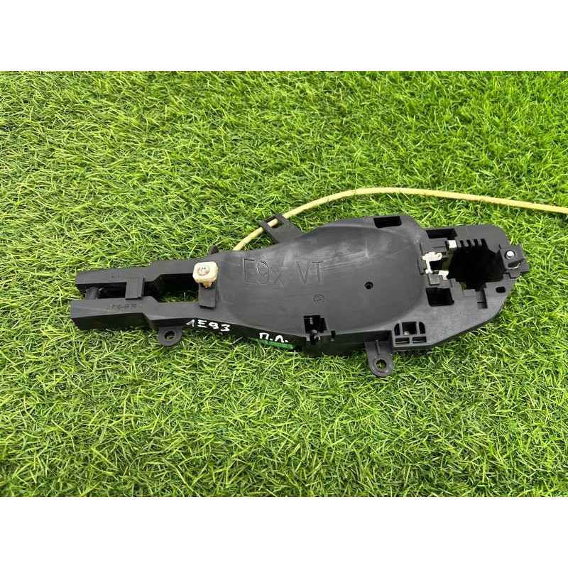 Кронштейн ручки дверей (кузов і елементи) BMW 3-series E93 2010 3.0 N52 51227199835