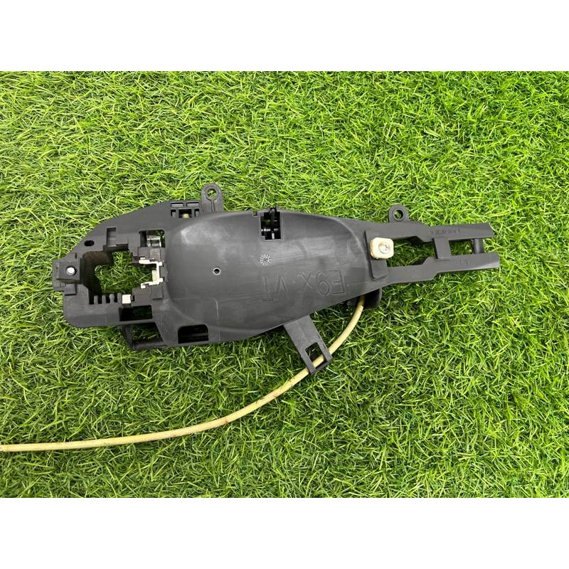 Кронштейн ручки дверей (кузов і елементи) BMW 3-series E93 2010 3.0 N52 51227199835