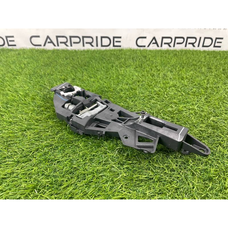 Кронштейн ручки двери (кузов и элементы) Cadillac Xt5 1 2016 3.6 13512735