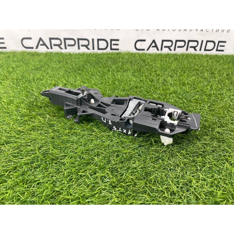 Кронштейн ручки двери (кузов и элементы) Cadillac Xt5 1 2016 3.6 13512735