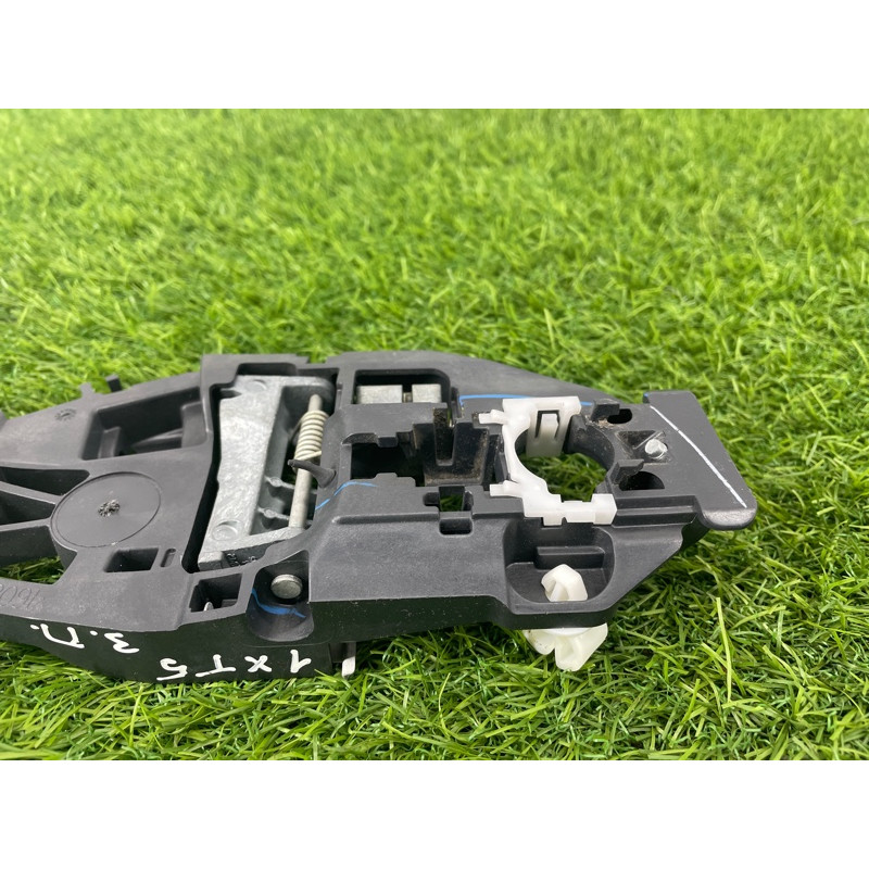Кронштейн ручки двери (кузов и элементы) Cadillac Xt5 1 2016 3.6 13512735