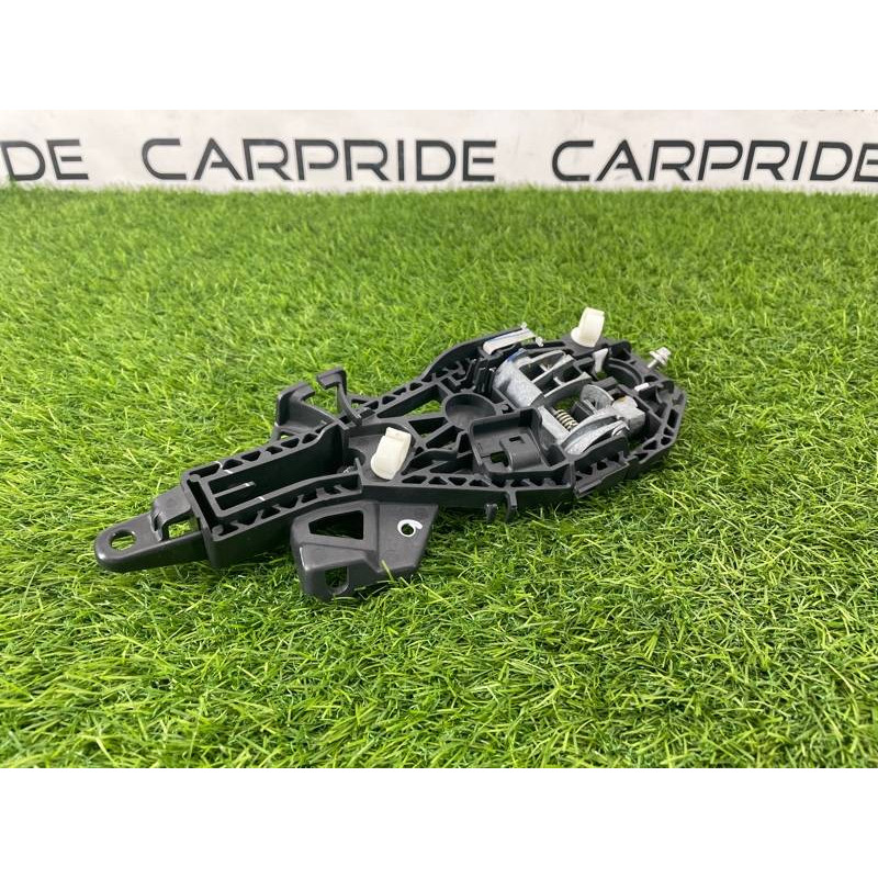 Кронштейн ручки двери (кузов и элементы) Cadillac Xt5 1 2016 3.6 13512735