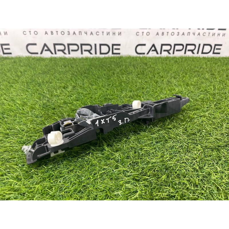 Кронштейн ручки двери (кузов и элементы) Cadillac Xt5 1 2016 3.6 13512735