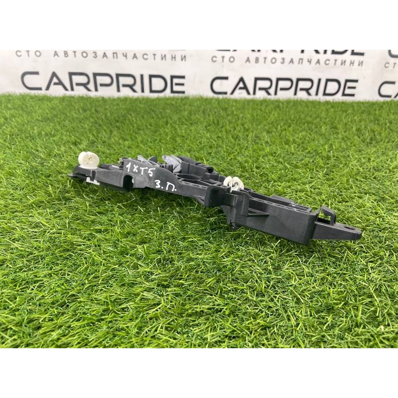 Кронштейн ручки двери (кузов и элементы) Cadillac Xt5 1 2016 3.6 13512735