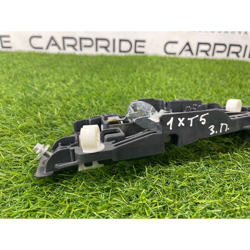 Кронштейн ручки двери (кузов и элементы) Cadillac Xt5 1 2016 3.6 13512735