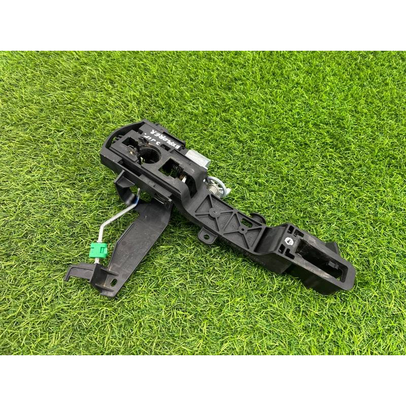 Кронштейн ручки двери (кузов и элементы) FORD Explorer MK5 BB5Z7826684A