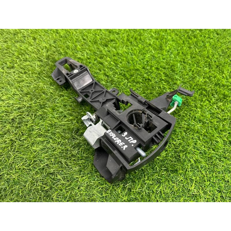 Кронштейн ручки двери (кузов и элементы) FORD Explorer MK5 BB5Z7826684A