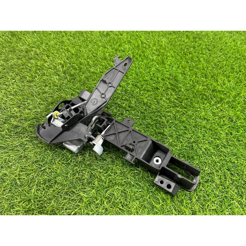 Кронштейн ручки двери (кузов и элементы) FORD Explorer MK5 BB5Z7826684A