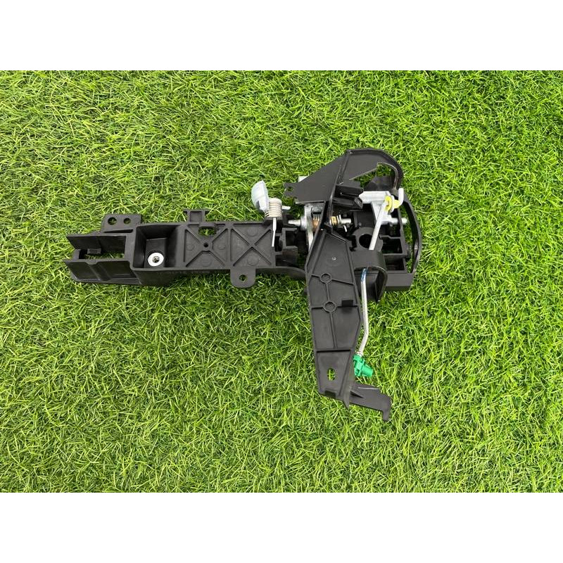 Кронштейн ручки двери (кузов и элементы) FORD Explorer MK5 BB5Z7826684A