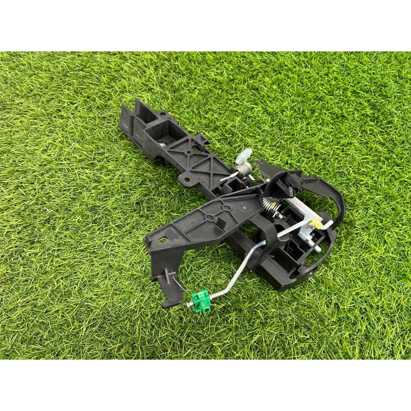 Кронштейн ручки двери (кузов и элементы) FORD Explorer MK5 BB5Z7826684A