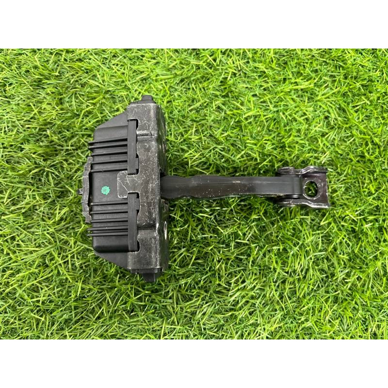 Обмежувач дверей (кузов і елементи) BMW 3-series E93 2010 3.0 N52 51217193671