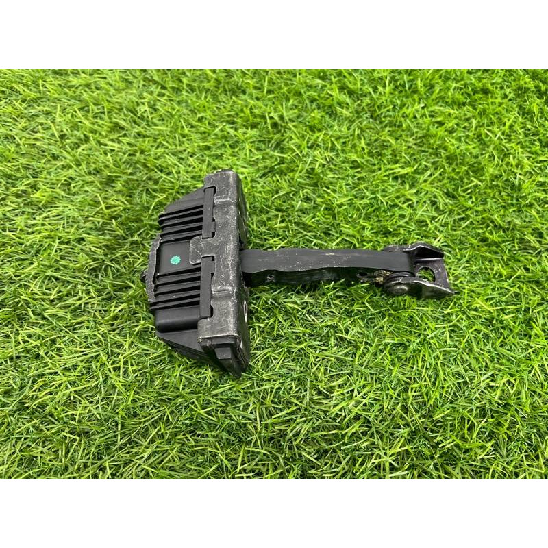 Обмежувач дверей (кузов і елементи) BMW 3-series E93 2010 3.0 N52 51217193671