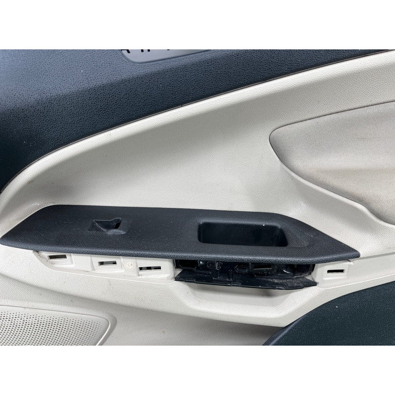 Дверная карта (салон) Ford Ecosport B515 2018 1.0L GN1Z5823942MD