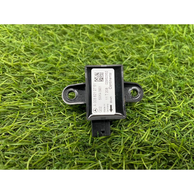 Датчик удара (электрика / датчики) Mercedes-Benz GL X164 2012 4.6 A0038212751