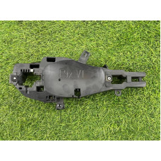 Кронштейн ручки дверей