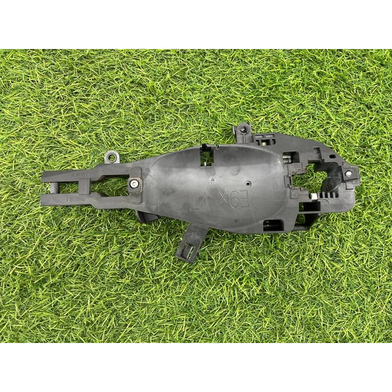 Кронштейн ручки дверей (кузов і елементи) BMW 3-series E92 2010 3.0 N54 51227199836