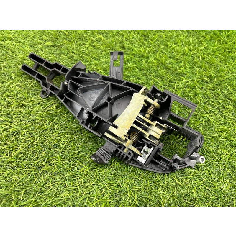 Кронштейн ручки дверей (кузов і елементи) BMW 3-series E92 2010 3.0 N54 51227199836