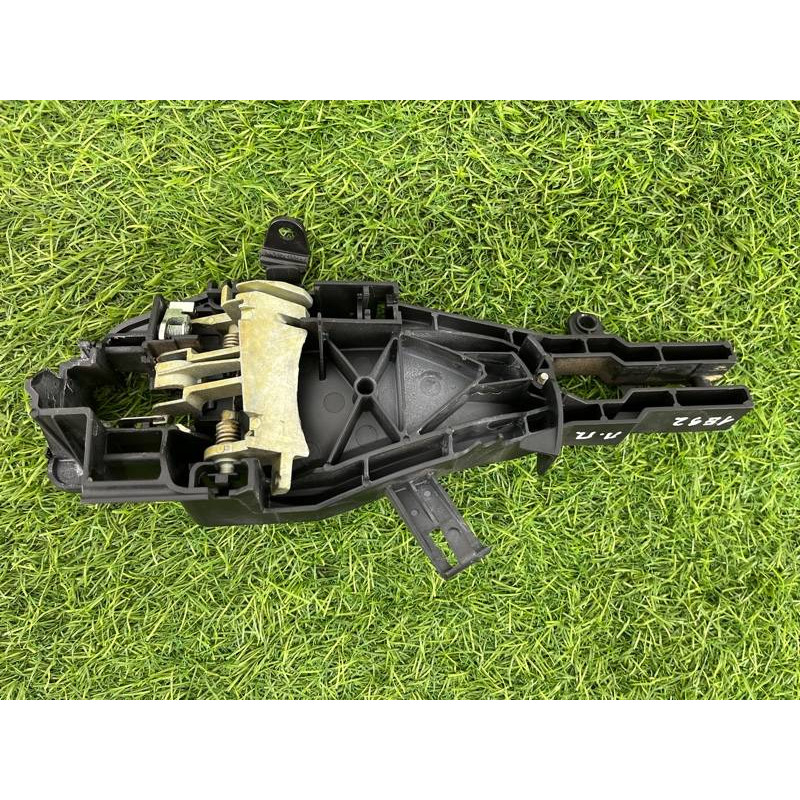 Кронштейн ручки дверей (кузов і елементи) BMW 3-series E92 2010 3.0 N54 51227199836