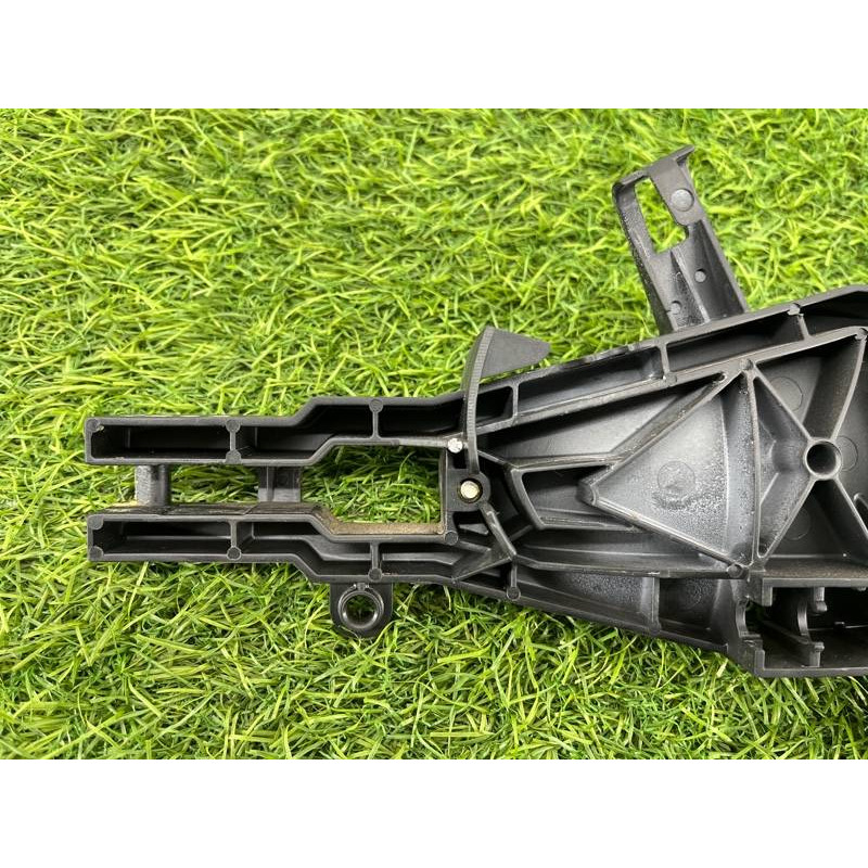 Кронштейн ручки дверей (кузов і елементи) BMW 3-series E92 2010 3.0 N54 51227199836