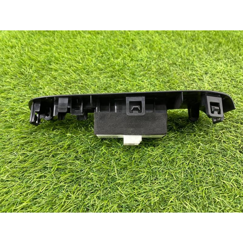 Кнопка стеклоподъемника (электрика / кнопки) Subaru Legacy BN 2016 2.5 94263AL00AVH