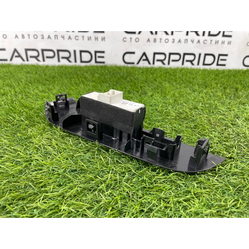 Кнопка стеклоподъемника (электрика / кнопки) Subaru Legacy BN 2016 2.5 94263AL00AVH