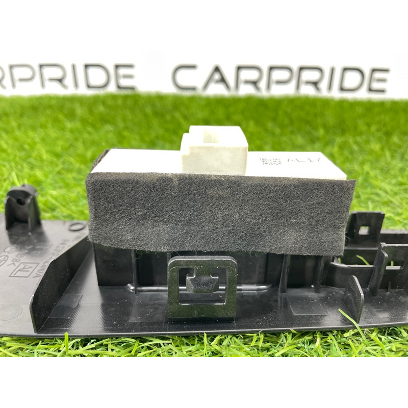 Кнопка стеклоподъемника (электрика / кнопки) Subaru Legacy BN 2016 2.5 94263AL00AVH