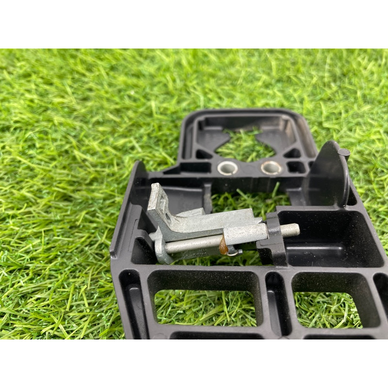 Кронштейн ручки двери (кузов и элементы) Dodge Durango WD 2015 5.7 HEMi 4589888AD