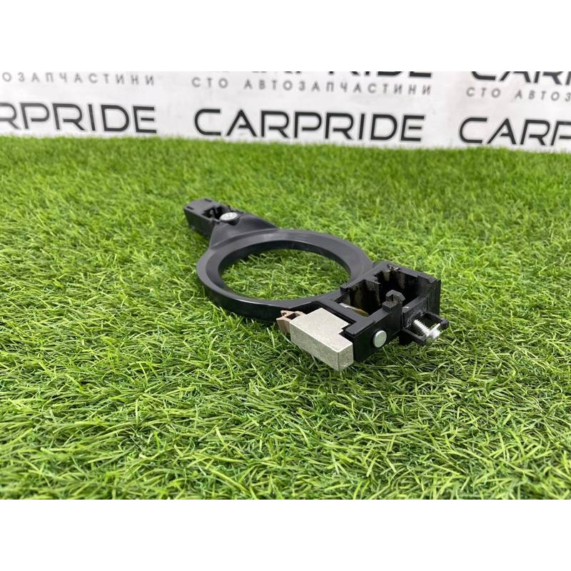 Кронштейн ручки двери (кузов и элементы) Mitsubishi Outlander GF 2017 2.4 5746A088