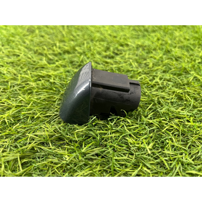 Заглушка внешней ручки (кузов и элементы) Audi Q5 8R 8t0837167a