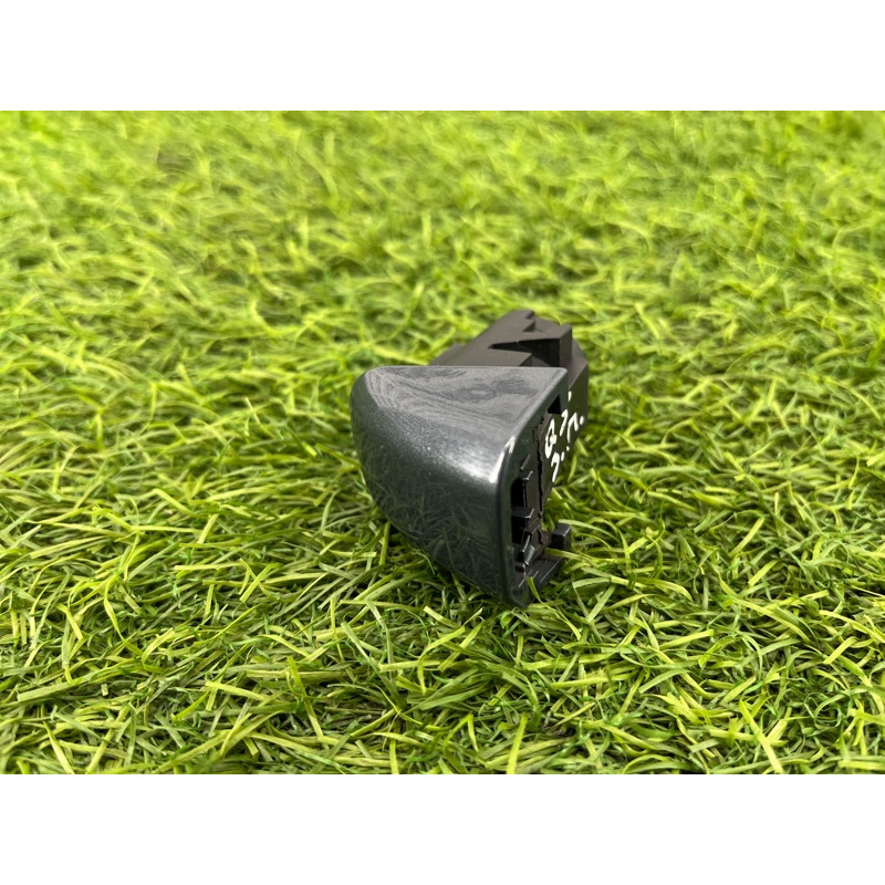 Заглушка внешней ручки (кузов и элементы) Audi Q5 8R 8t0837167a