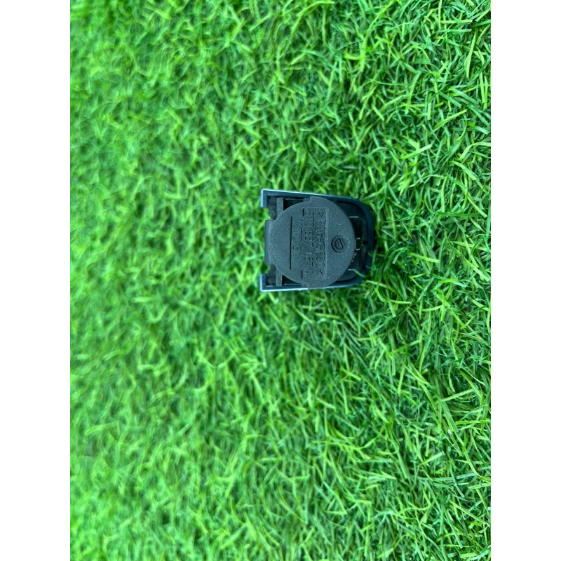 Заглушка внешней ручки (кузов и элементы) Audi Q5 8R 8t0837167a