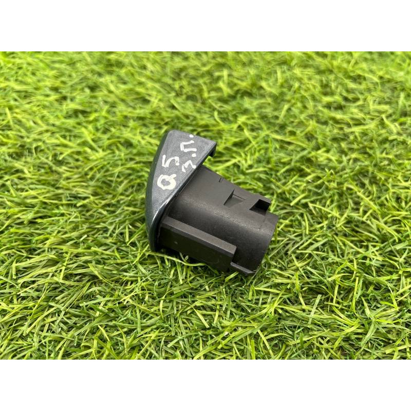 Заглушка внешней ручки (кузов и элементы) Audi Q5 8R 8t0837167a