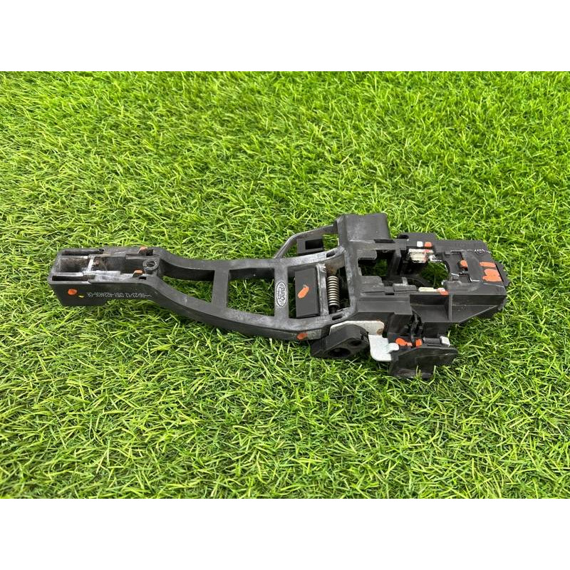 Кронштейн ручки двери (кузов и элементы) FORD Focus MK3 2013 2.0 CM5Z5826684F