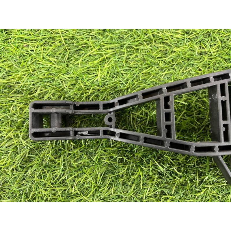 Кронштейн ручки двери (кузов и элементы) FORD Focus MK3 2013 2.0 CM5Z5826684F