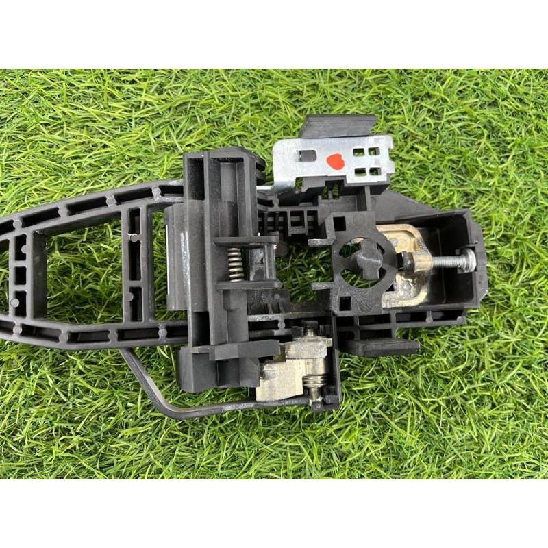 Кронштейн ручки двери (кузов и элементы) FORD Focus MK3 2013 2.0 CM5Z5826684F