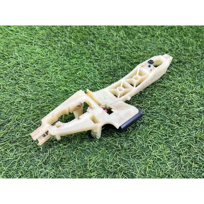 Кронштейн ручки двери (кузов и элементы) Hyundai Sonata LF 83665C1000