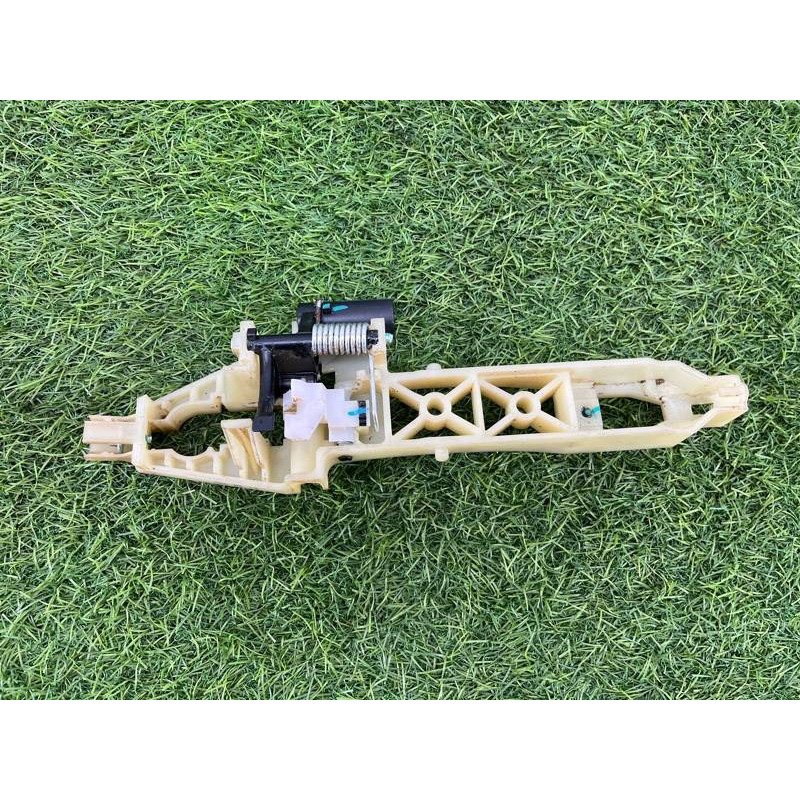 Кронштейн ручки двери (кузов и элементы) Hyundai Sonata LF 83665C1000