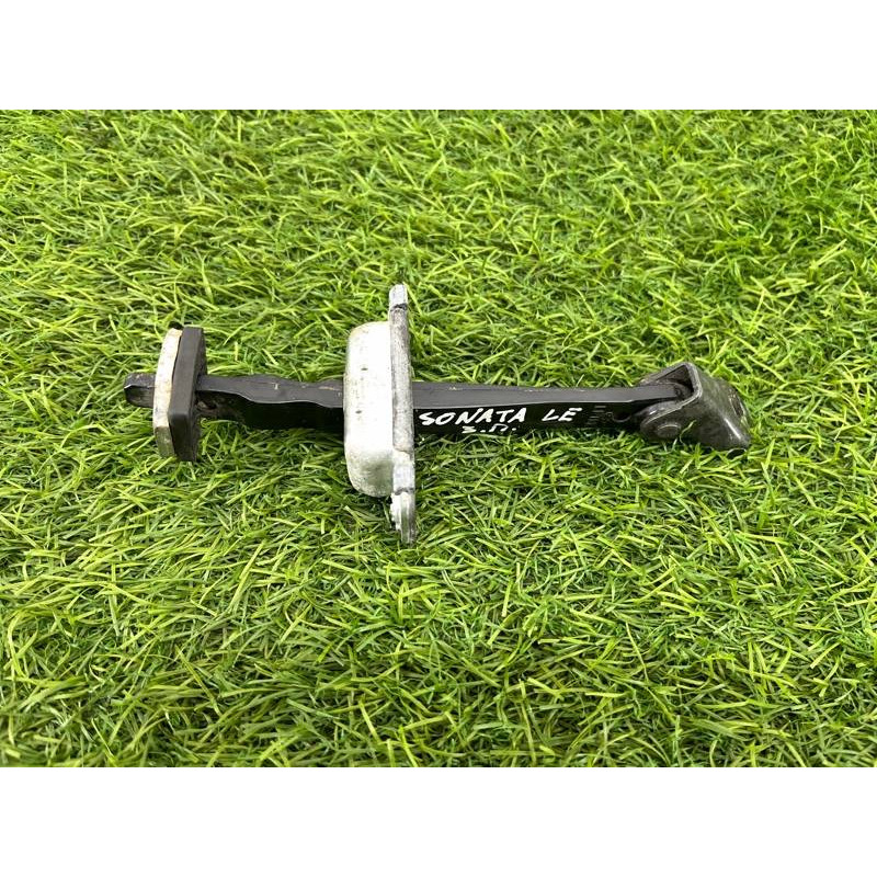 Ограничитель двери (кузов и элементы) Hyundai Sonata LF 79490C1010