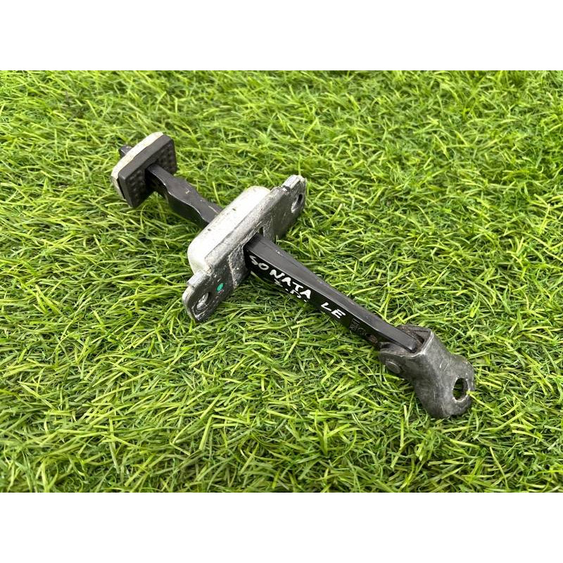 Ограничитель двери (кузов и элементы) Hyundai Sonata LF 79490C1010