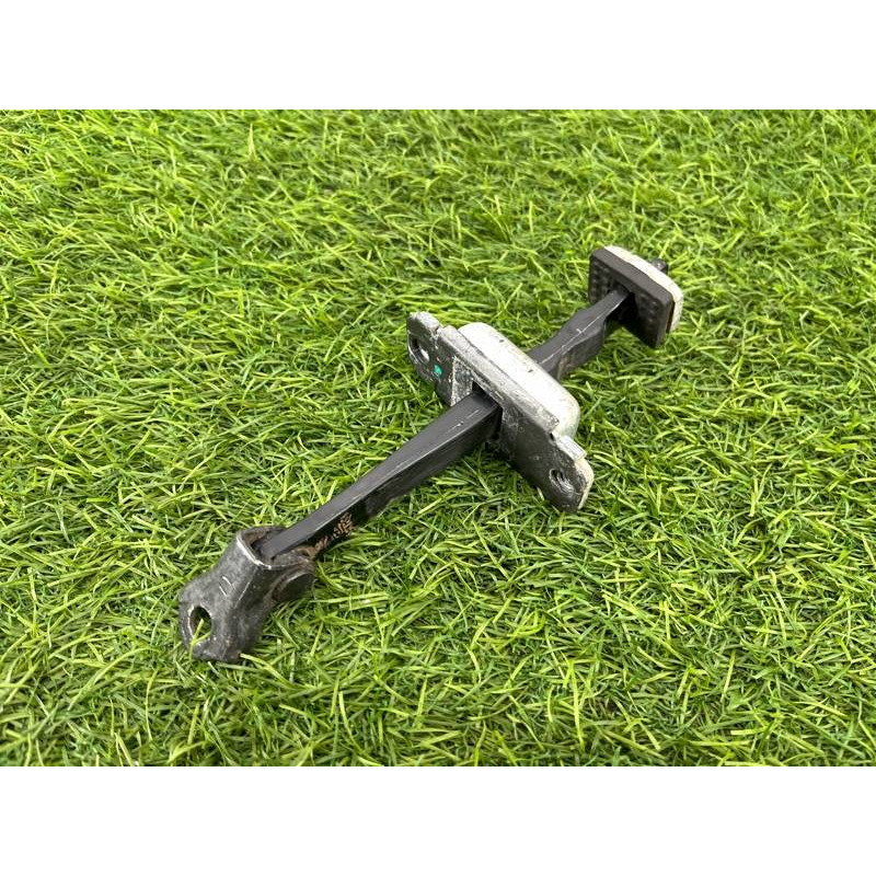 Ограничитель двери (кузов и элементы) Hyundai Sonata LF 79490C1010