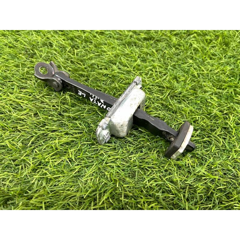 Ограничитель двери (кузов и элементы) Hyundai Sonata LF 79490C1010